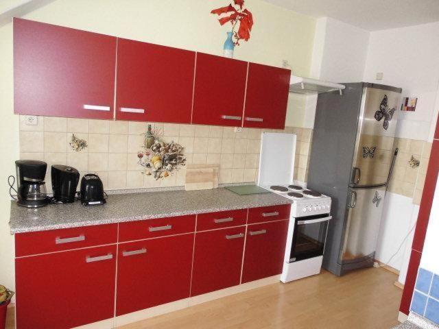 Sehr-Schoene-4-Raum-Maisonette-Fewo-Mit-110Qm-Balkon-Zentral-Preiswert-T7 Дрезден Экстерьер фото